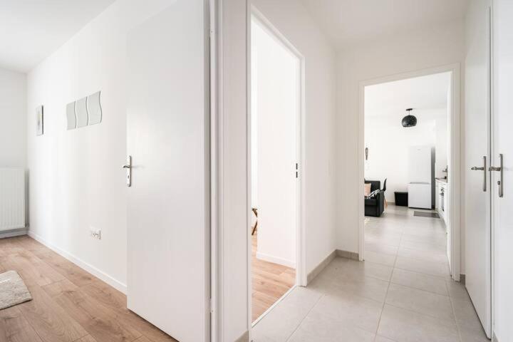 Home-Like Apartment Near Disneyland 谢西 外观 照片
